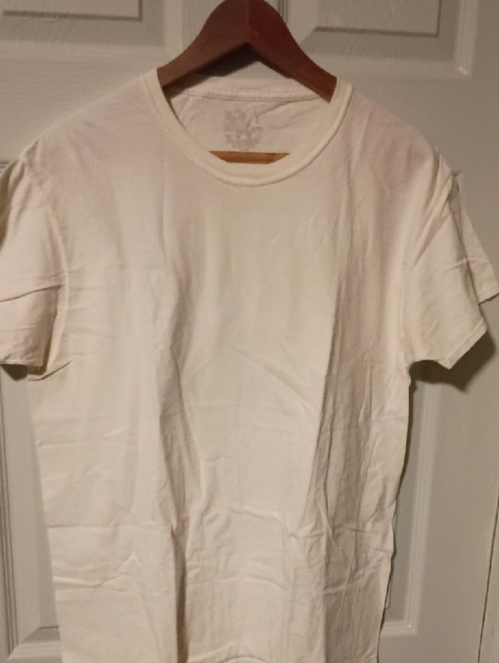 Fruit of the Loom Men's Crew Neck T-Shirt - Cream